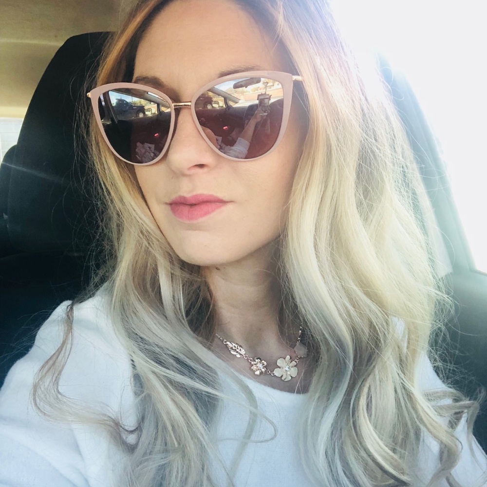 Meet your Posher, Megan